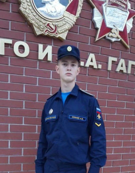 Антон Хожаев