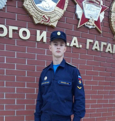 Антон Хожаев