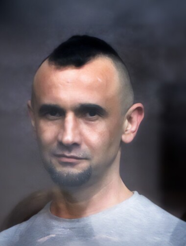 Сергей Офицеров